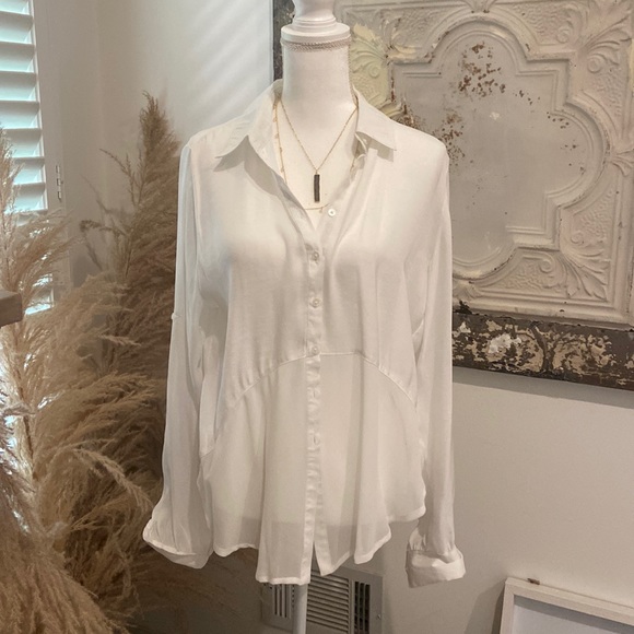 White button down shirt - Picture 1 of 3